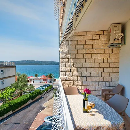 Villa Daniela Trogir Exterior photo