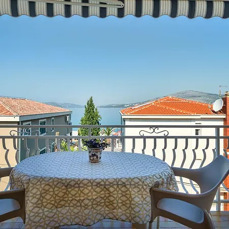Villa Daniela Trogir Exterior photo