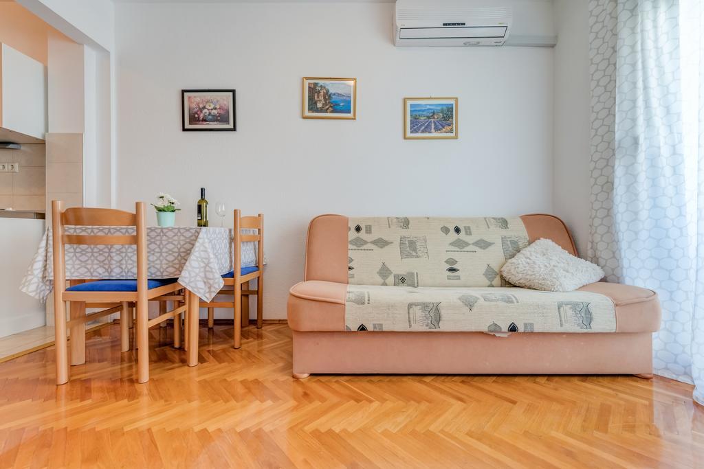 Apartment Daniela *